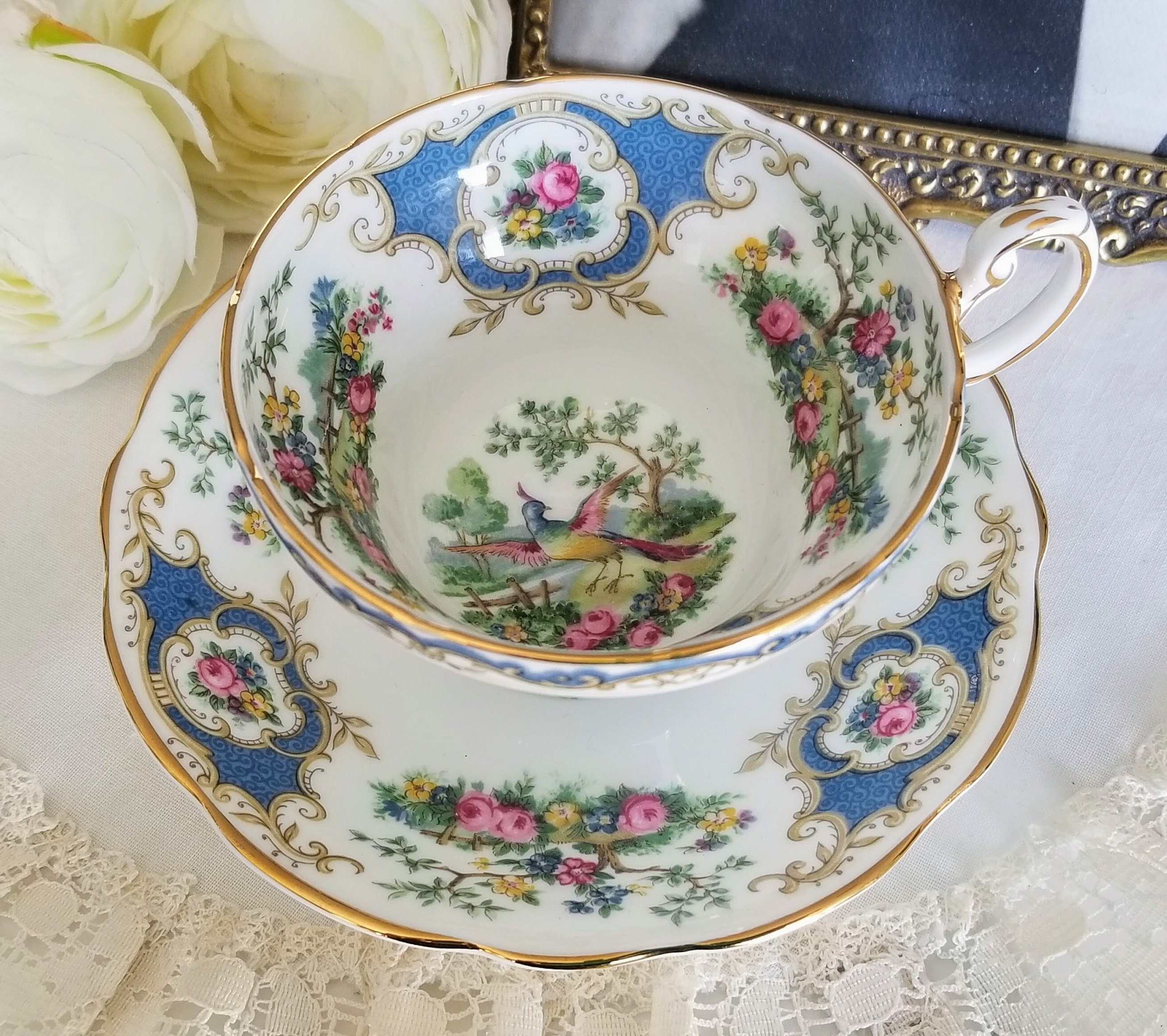 青と白の花柄陶磁器食器セット コールポート　COALPORT ヴィンテージ 青と白の花柄陶磁器食器セット コールポート COALPORT ヴィンテージ 青と白