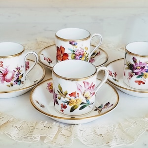 Set of 4 Utzschneider & Co Demitasses and Underplates/Saucers,  Made in France, Floral, Brushed Gold Trim, vintage coffee/Espresso cups