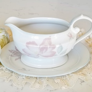 Vintage Mikasa Dialogue (from the lyrics line) gravy boat with underplate, vintage dinnerware, vintage serving, thanksgiving