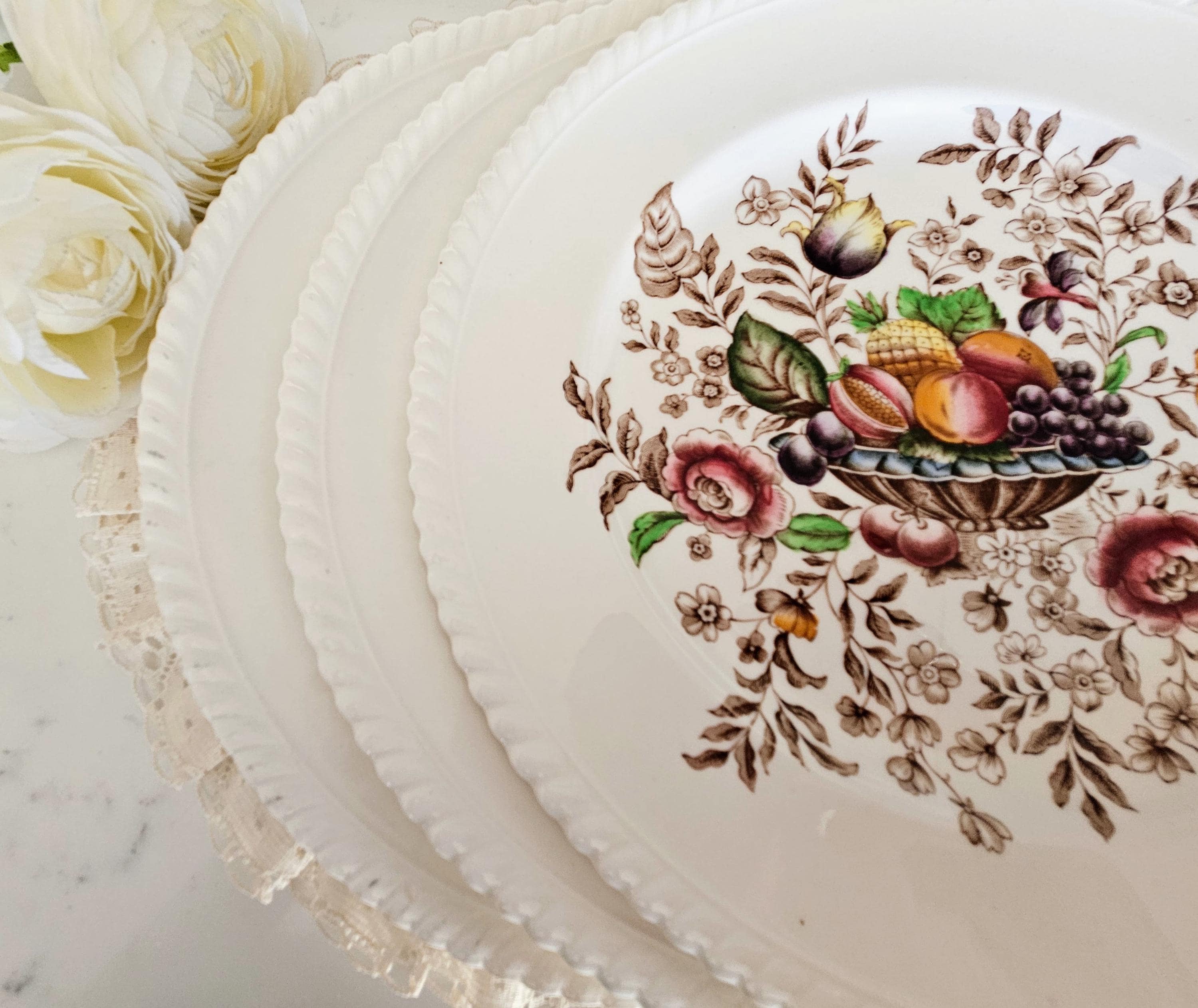 Set of 3 Vintage Johnson Brothers Pomona Dinner Plates, Ironstone