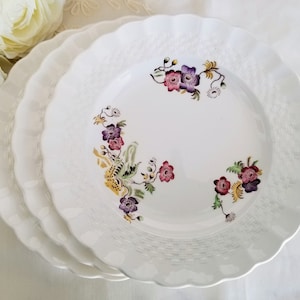 Set of 3 Spode Copeland Wicker Lane Cake/Bread and Butter Plates, Made in England, Basket Weave, Flowers, vintage dinnerware, farmhouse