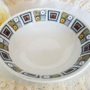 Vintage Broadhurst Rushstone Coup Soup/Cereal Bowl, Hand Painted Kathie Winkle Staffordshire Ironstone Made in England, Mid-Century Modern