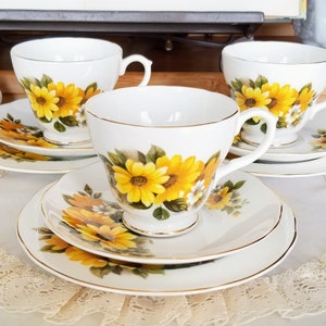 Ensemble de 3 trios de tasses à thé Phoenix vintage, porcelaine tendre fabriquée en Angleterre, service à thé, tasses à thé, soucoupes, assiettes à gâteau, marguerites jaunes, goûter vintage