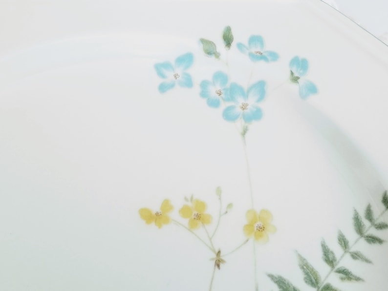 Vintage Dinnerware Mikasa Continental Ivory octagonal Japan China Replacement Vintage Salad Plates Greenery