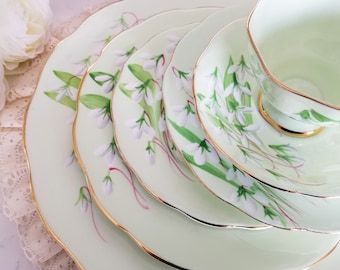 6 Pieces Place Setting, Royal Albert Laurentian Snowdrop, Bone China Made in England, Teal/Mint Green, vintage tea party, collector&#39;s gift