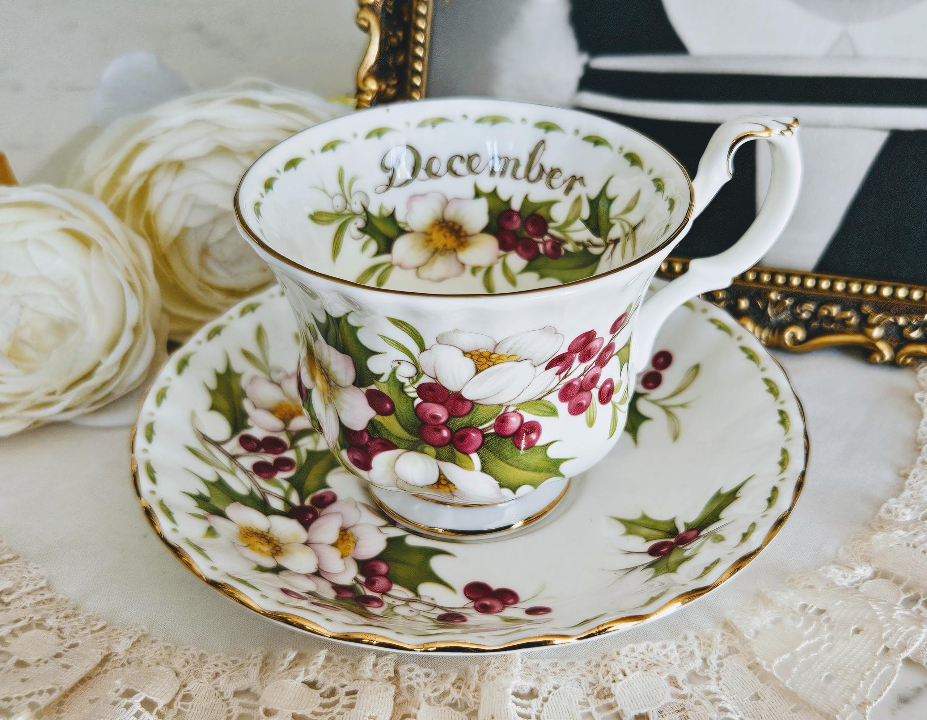 Royal Albert Christmas Rose (december) Teacup and Saucer Set