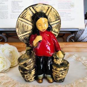 Vintage Favour Ware Asian Figurine, Chalk Made in Canada, Chalk Ware Stature Of Chinese Girl with Parasol | Hand Painted and Collectible