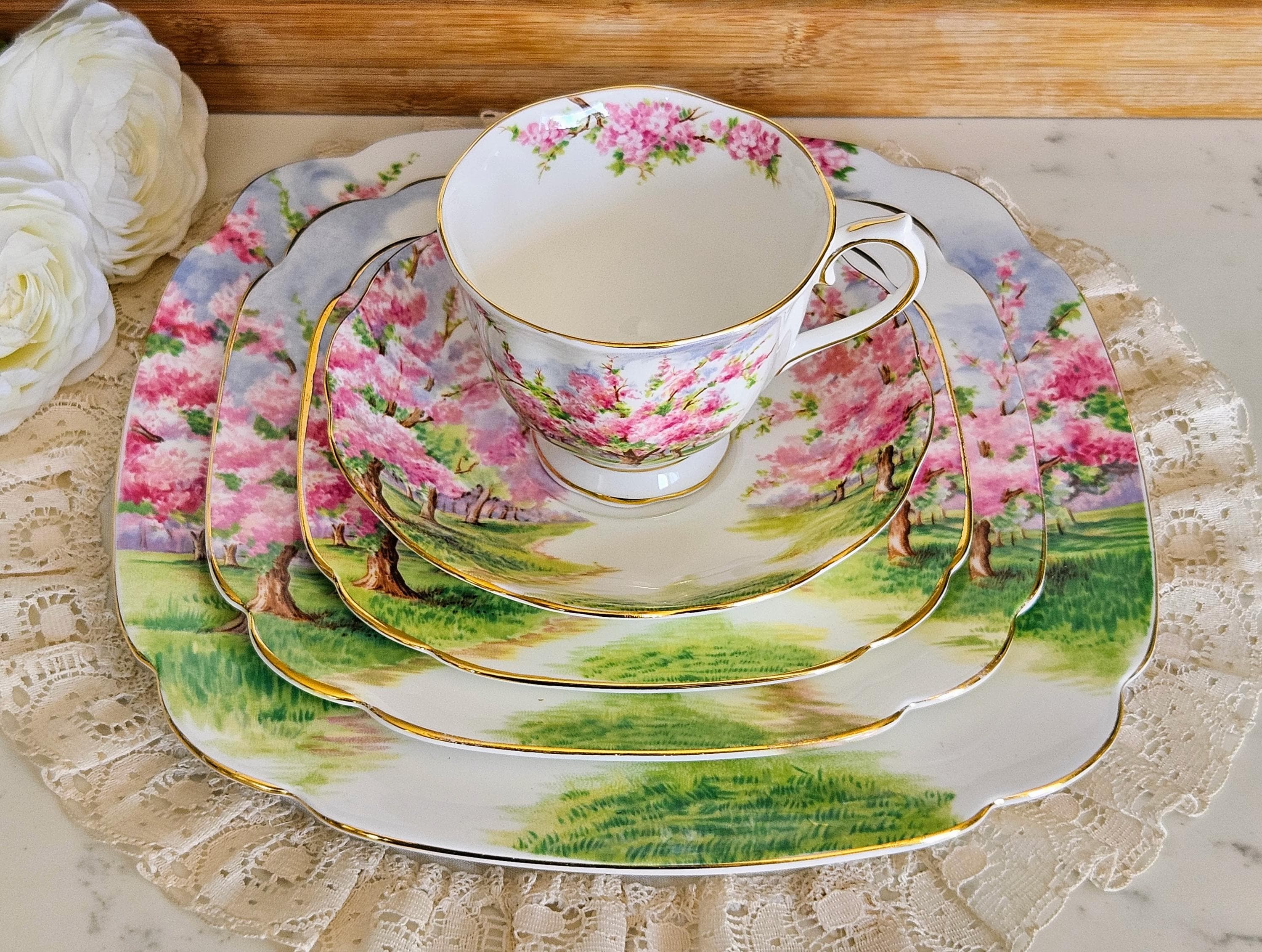 Vintage Royal Albert Blossom Time 5 Pieces Place Settings, Bone