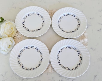 Set of 4 Royal Worcester Petit Fleur Cake/Bread and Butter Plates, Bone China Made in England, vintage dinnerware, china replacement