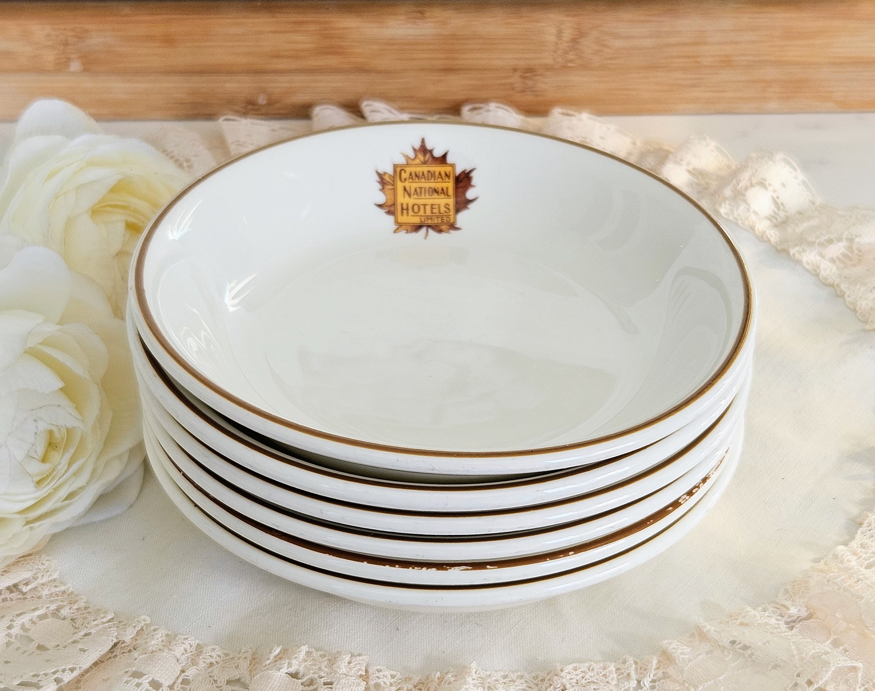 ロイヤルドルトン ホテルポーセリン キャピタル　ディナープレート 4枚セット ロイヤルドルトン ホテルポーセリン キャピタル ディナープレート 4枚