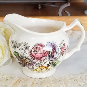 Vintage Johnson Brothers Sheraton (Floral) Creamer/Milk Jug/Maple Pitcher, Ironstone Made in England, vintage tea party, china replacement