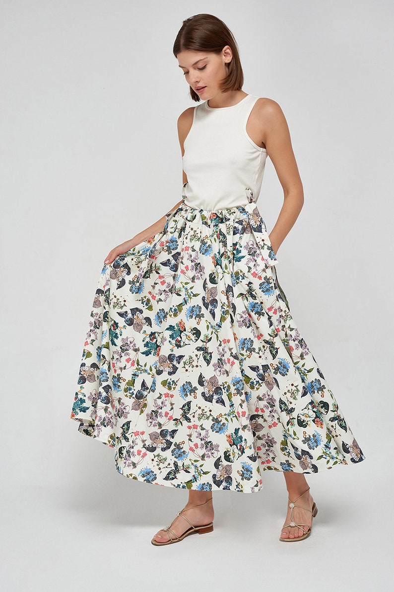 DC Almost circle skirt one size image 1
