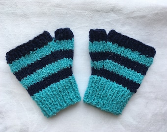Knitting Pattern DK Fingerless Mitts (Bits and Bobs) Sizes 2-4 year olds