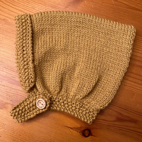 Baby Pixie Hat Knitting Pattern 0-6 months