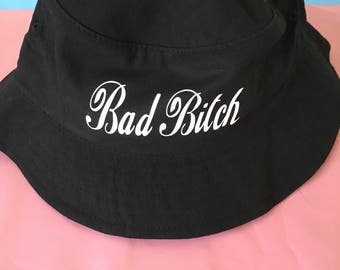 Bad Bitch Bucket Hat von Fashionisgreat