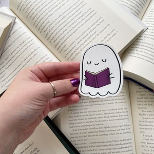 Cute Ghost Reading Bookmark, Spooky Book Lover Gift, Halloween Magnetic Bookmark, Ghost Bookish Accessory