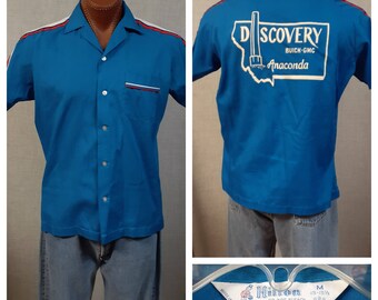 Hilton bowling shirt, boxy style, made in USA, men's size M equivalent, vintage. unclear green type Vintage Second Hand