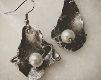 Oyster Earrings, Fish Earrings, Crustacean, Weaving Winds, Handmade Earrings, Handmade Oyster Earrings, Mermaid Earrings
