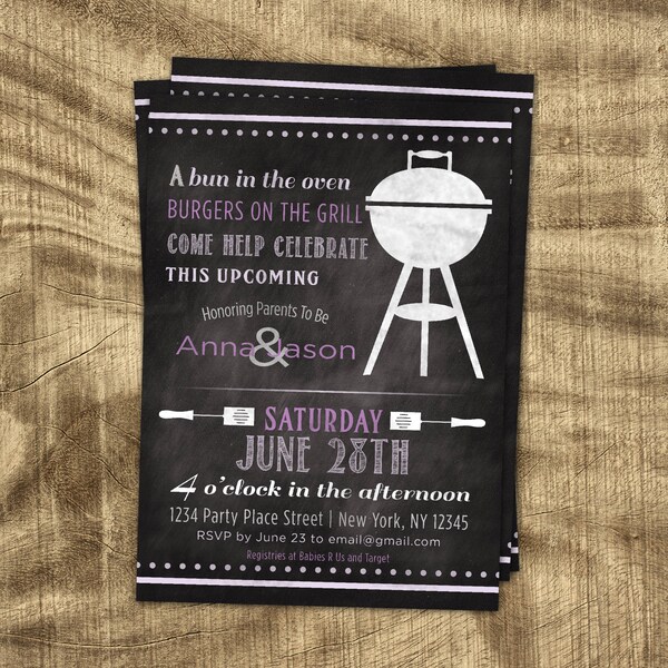 Faire-part de shower de bébé fille, baby shower mixte barbecue, invitation de douche violet, baby shower mixte, couples, lavande, gris, blanc, baby-q, barbecue