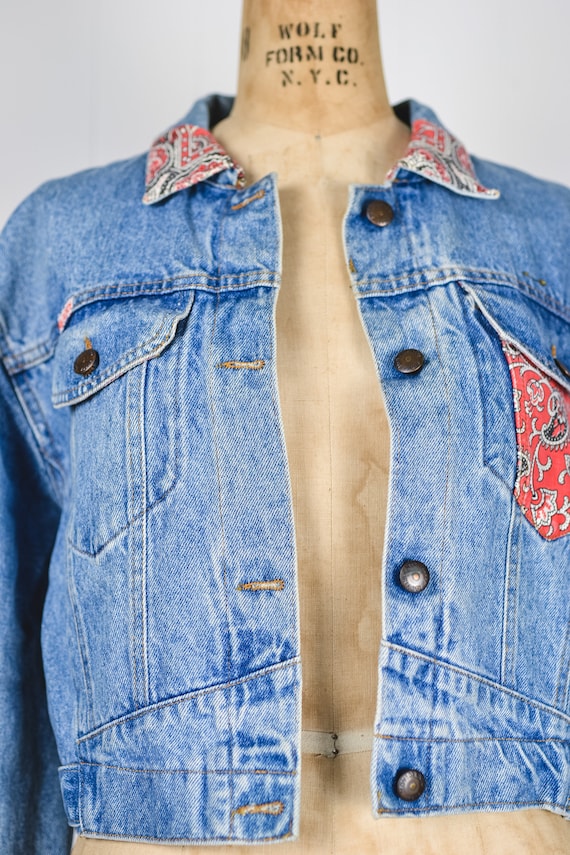 Vintage Made in Italy Cropped Denim Jacket Paisley Red Flower Pattern