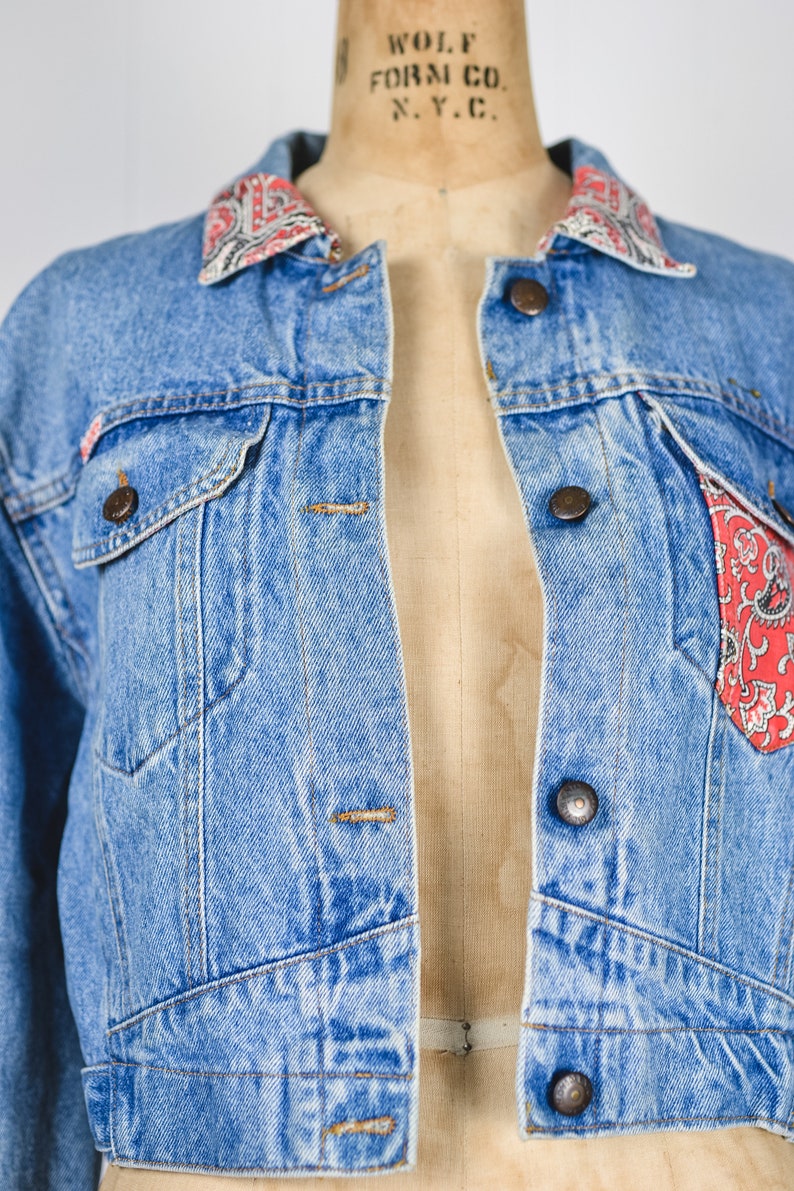 Vintage Made in Italy Cropped Denim Jacket Paisley Red Flower Pattern