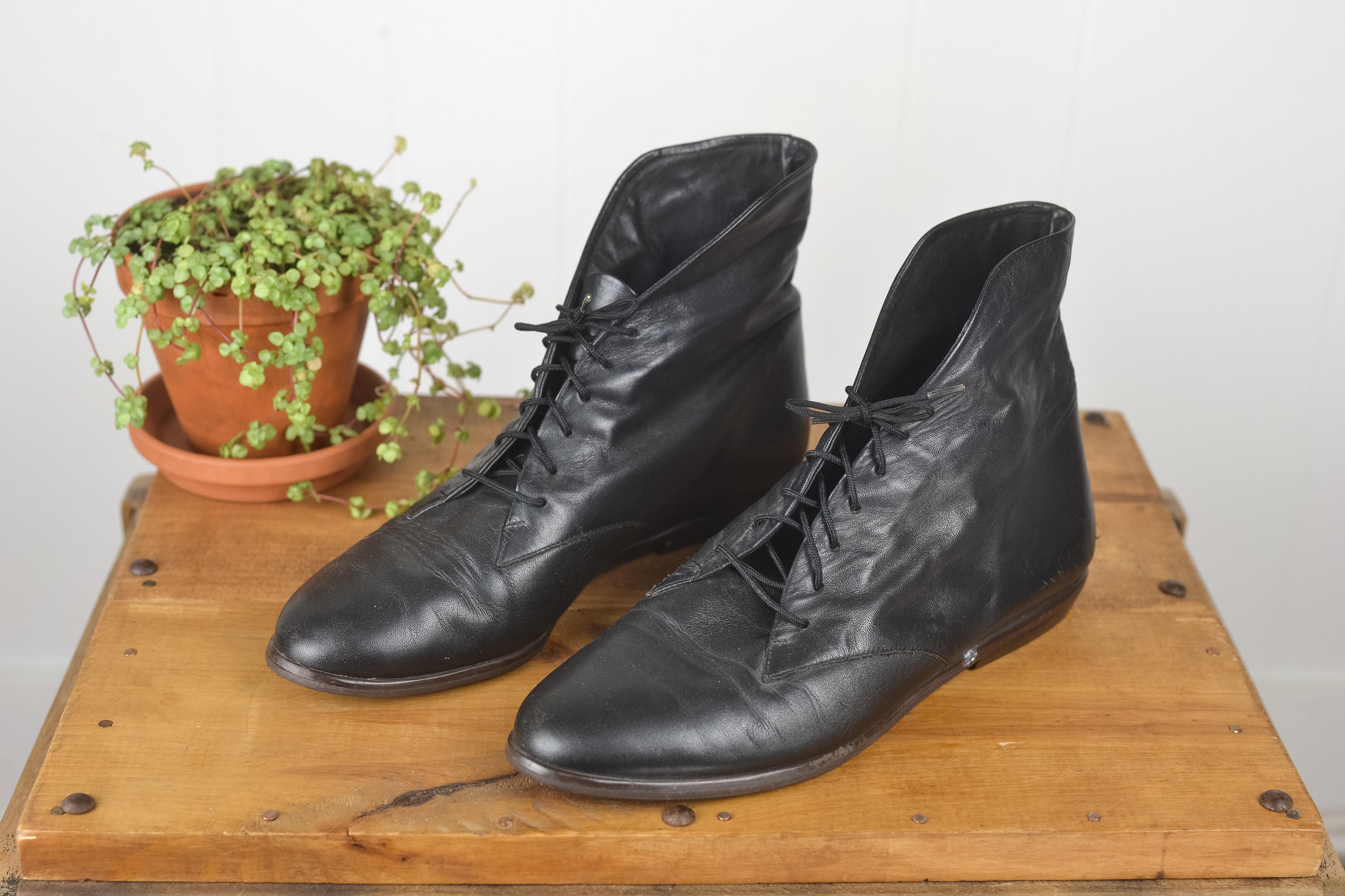 Witchy boots Etsy Espa a