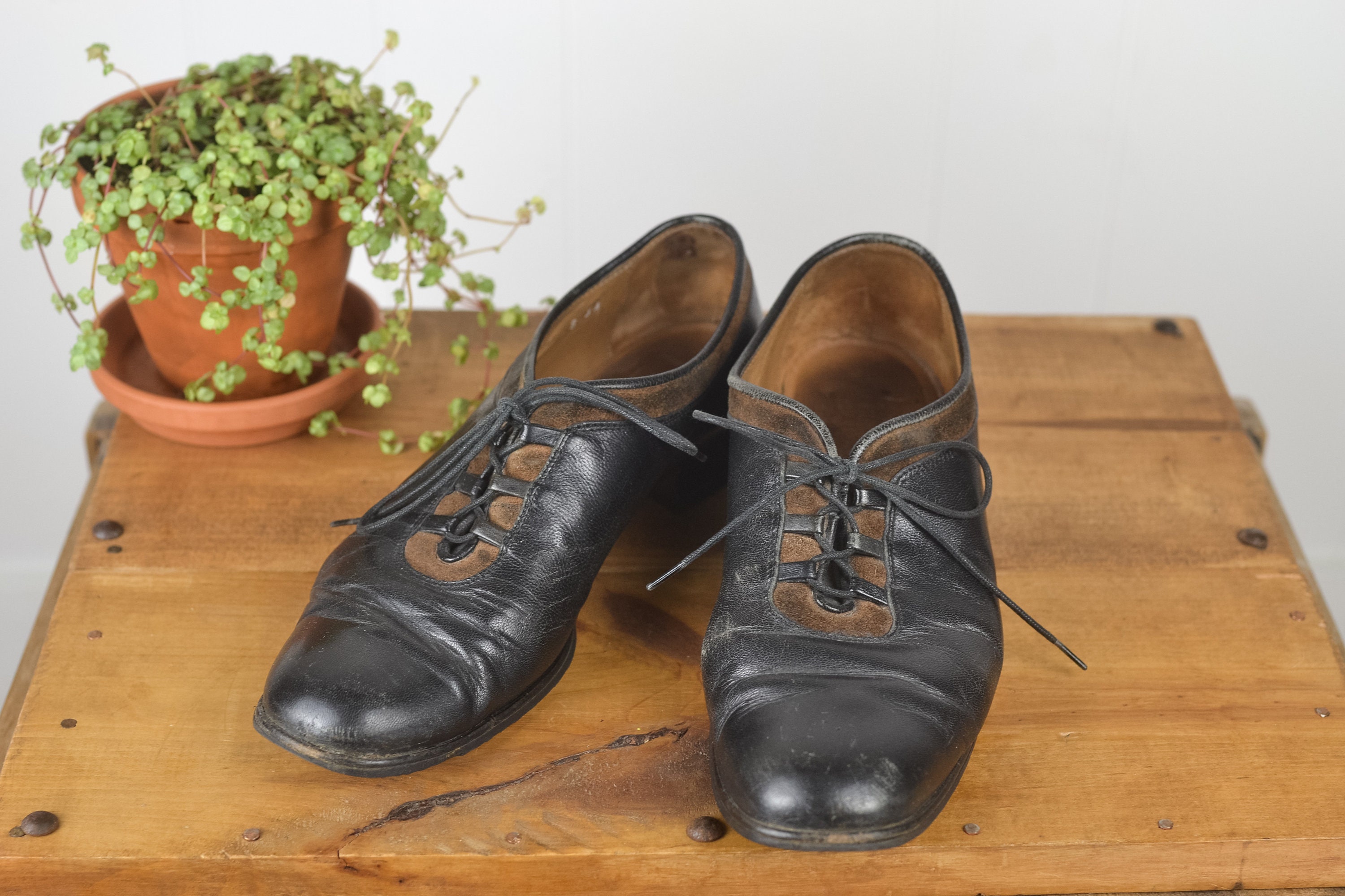 black lace leather shoes