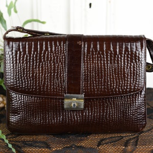 Vintage Brown Patent Leather Purse with Twist Lock Closure / Minimalist Handbag, LA BELLE MONTREAL