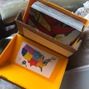 NEW never used- Close Up USA National Geographic Society Map Box with Maps