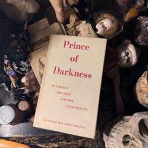 Príncipe de las Tinieblas, culto a la bruja, satanismo, licantropía, libro de 1951, diablo, satanás, Halloween. imagen 1