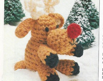 adorable reindeer toy that is so fun and quick to crochet