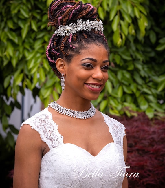 Diamond necklace best sale bride