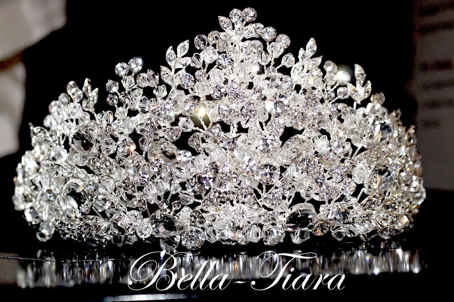 Couronne Diadème Femme Strass Cristal - Design Rond Vintage | Pour Mariage, Occasion Spéciale, Accessoire Coiffure élégant