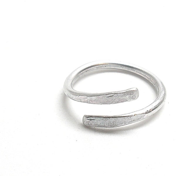 Aluminum thumb rings for women, Hammered minimalist ring for her, Aluminium contemporary jewelry