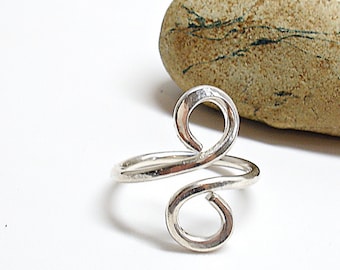 Sterling silver thumb rings for women made to order, Hammered minimalist ring for her, Simple contemporary jewelry