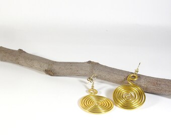 Gold spiral earrings. Aluminum wire earrings. Golden aluminium spiral earrings. Celtic earrings. Light weight earrings. Aluminium earrings