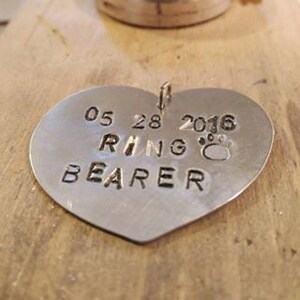 Aangepaste aluminium hond tag. Tekstkleur naar keuze