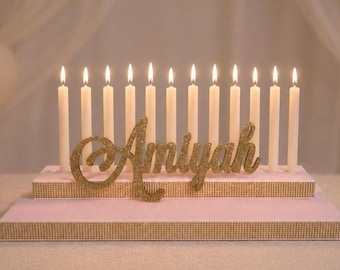 Candelabro personalizable de madera con nombre para fiesta de quinceañera, candelabro para Bat Mitzvah, soporte para nombre, ceremonia de velas, tablero para velas, portavelas
