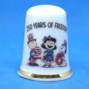 Birchcroft China Thimble  - 250 Years of Freedom -  Dome Gift Box