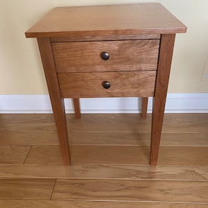 Cherry Nightstand/Bedside/Side/Table