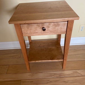 Cherry Nightstand/Bedside/Side/Table