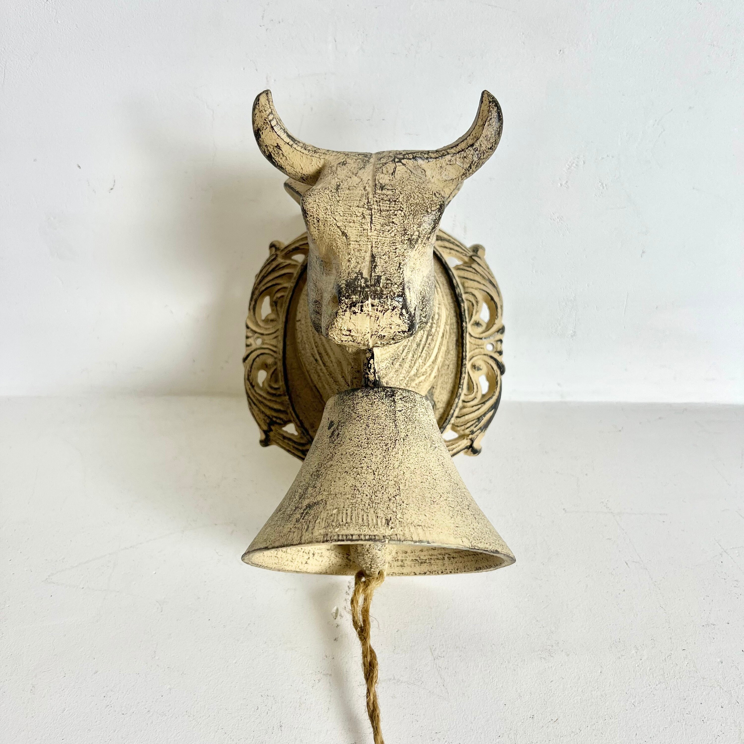 French Vintage Iron Cow Door Bell Cow Gate Bell Cast Iron Cow Head French Vintage Iron Cow Door Bell Cow Gate Bell Cast Iron Cow Head