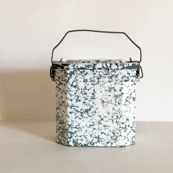 French Vintage Enamel Lunch Box - Graniteware Meal Container - Food Storage Box - Green and White Marbled Enamel - Snack Box