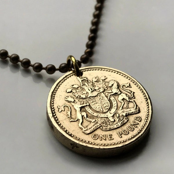 1983 United Kingdom Great Britain Pound coin pendant British royal arms England Scotland Northern Ireland Wales English lions London n001683