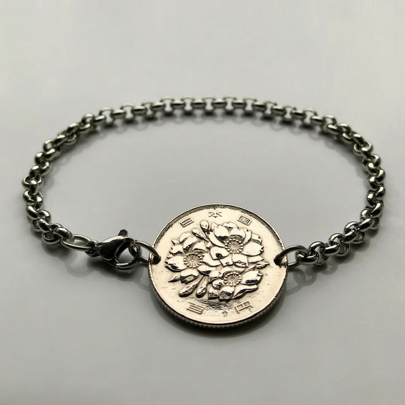 1981 Japan 100 Yen coin bracelet sakura cherry blossom Tokyo Osaka Kyoto Okinawa Sendai Chiba Niigata Nippon floral bouquet b000047