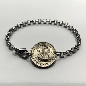 1980 Portugal 2-1/2 Escudos coin bracelet Portuguese caravela ship Lisbon Porto Guimarães Ponta Delgada Belém Tower Ourique castle b000069
