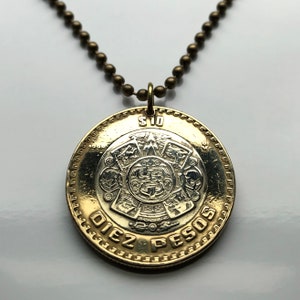 2018 Mexico 10 Pesos coin pendant Aztec sun stone calendar Piedra del Sol Mexica sculpture Tōnatiuh Tlaltecuhtli Zócalo Templo Mayor n000160