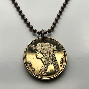 2008 Egypt 50 Piastres Egyptian queen Cleopatra Cairo pharaoh coin pendant Nile Mansoura Tanta Faiyum Thebes Karnak Asyut Dahab Taba n000475