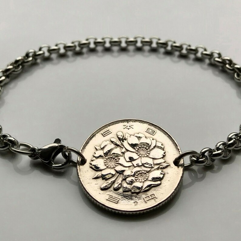 1981 Japan 100 Yen coin bracelet sakura cherry blossom Tokyo Osaka Kyoto Okinawa Sendai Chiba Niigata Nippon floral bouquet b000047
