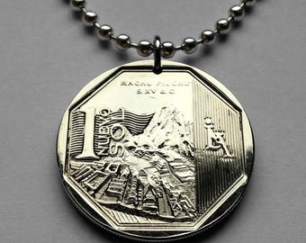 2011 Peru 1 Sol coin pendant Machu Picchu Cusco Urubamba Inca Empire Sacred Valley Huayna Picchu Temple of the Sun lost city llama n001632